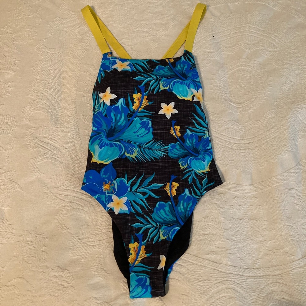 Wave Life Reversible One Piece Swim Suit , Linen Blossom, Size Medium, NWT